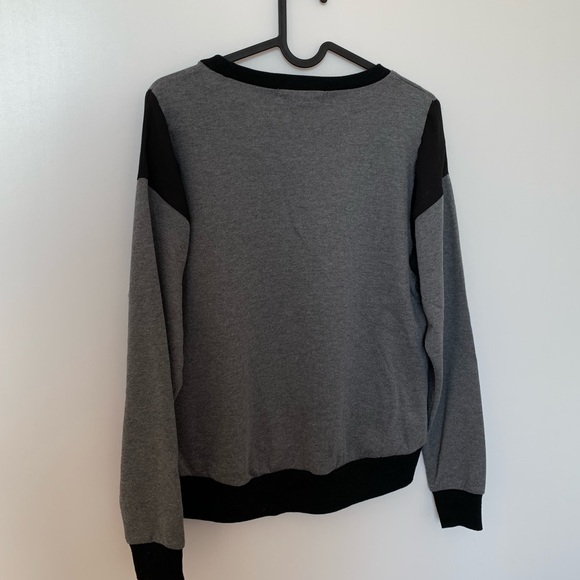 Top - Picture 3 of 3